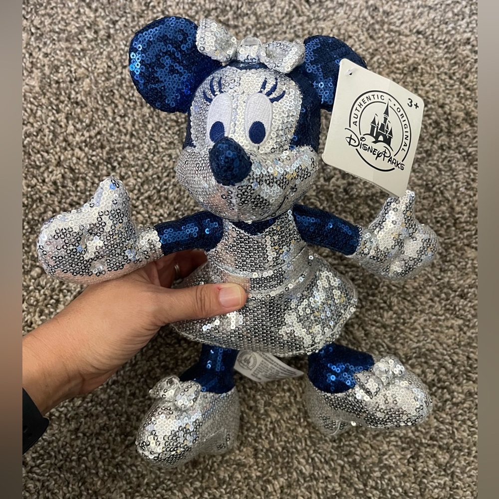 NWT Disney Parks 60th Anniversary Sequin Minnie Mouse Doll Toy Plush 9”